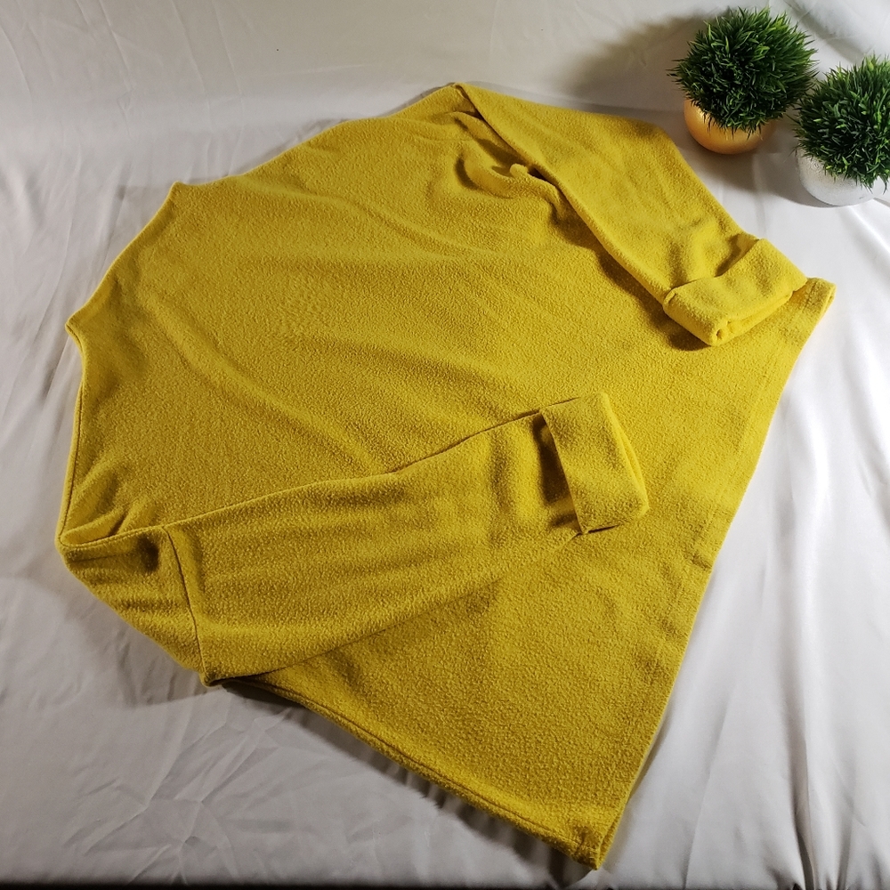 H & M Thin Mock Neck Cuffed Sweater, Size S